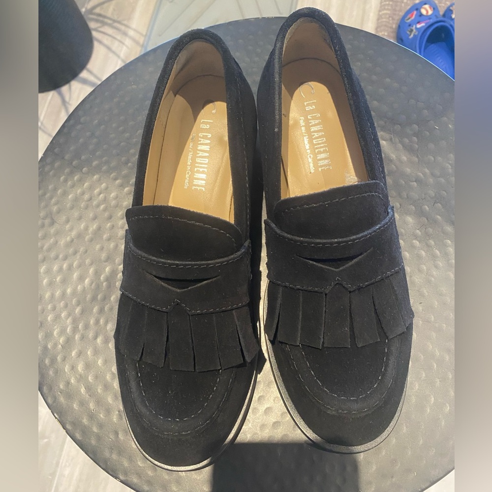 La Canadienne Black Suede Fringe Loafers - Women's